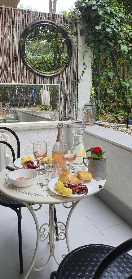 Domusauroom, Relax Nel Cuore Della Versilia - Pet Friendly Viareggio Exterior foto